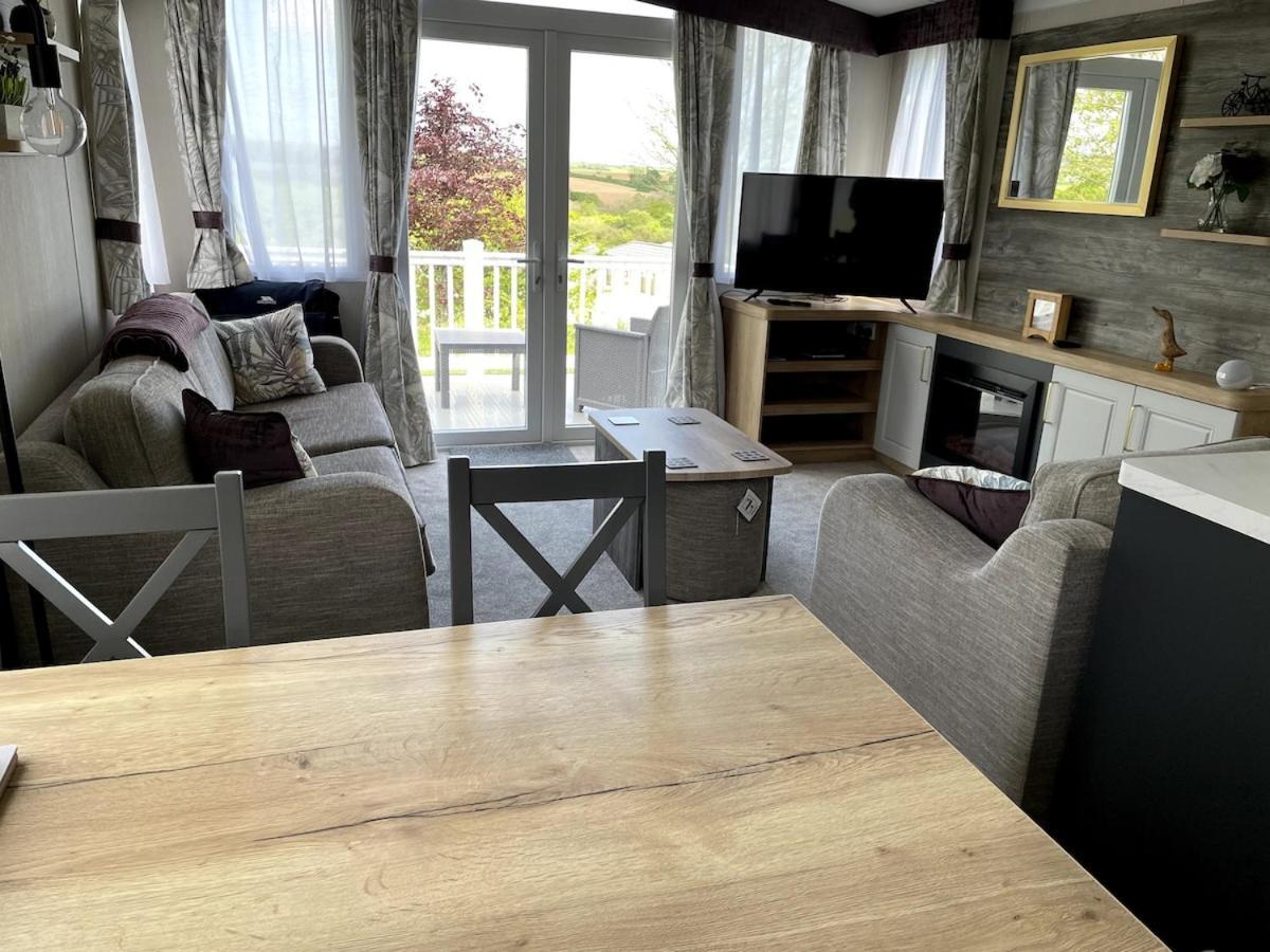 Luxury Caravan Cornwall Sleeps 4 Countryside View St Austell Exterior photo